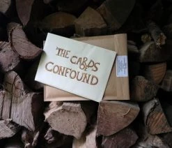 The Cards Of Confound - Mysterieuze Puzzelkaarten (English) 28 The Cards Of Confound - Mysterieuze Puzzelkaarten (English) -Vloerspellen Verkoop 550x366 143