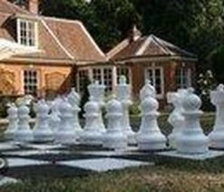 Ubergames England Tuin Schaken Groot - Tot 30 Cm - Kunststof