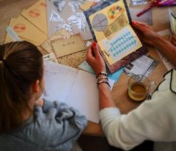 SOEK! Familiespel Team X | Een Mysterieus Co Peratief Familiespel Ge Nspireerd Op De Escape Room Speciaal Voor Jonge Gezinnen. | Brievenmysterie | Schoencadeautjes Sinterklaas -Vloerspellen Verkoop 550x412 22