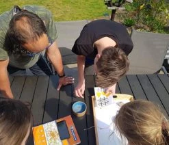 Speelement Wie Verknalt Het ! De Kinder Escape Room Bij U Thuis -Vloerspellen Verkoop 550x412 26