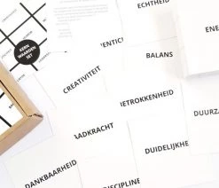 Liefsoppapier.nl Kernwaarden Set - Waarden Spel - Coachtool - Werkvorm - Liefs Op Papier -Vloerspellen Verkoop 550x541 3