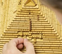 Escapewelt Quest Pyramide -Vloerspellen Verkoop 550x578 2