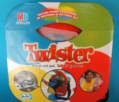 Mb Spellen Party Twister Met Frisbee